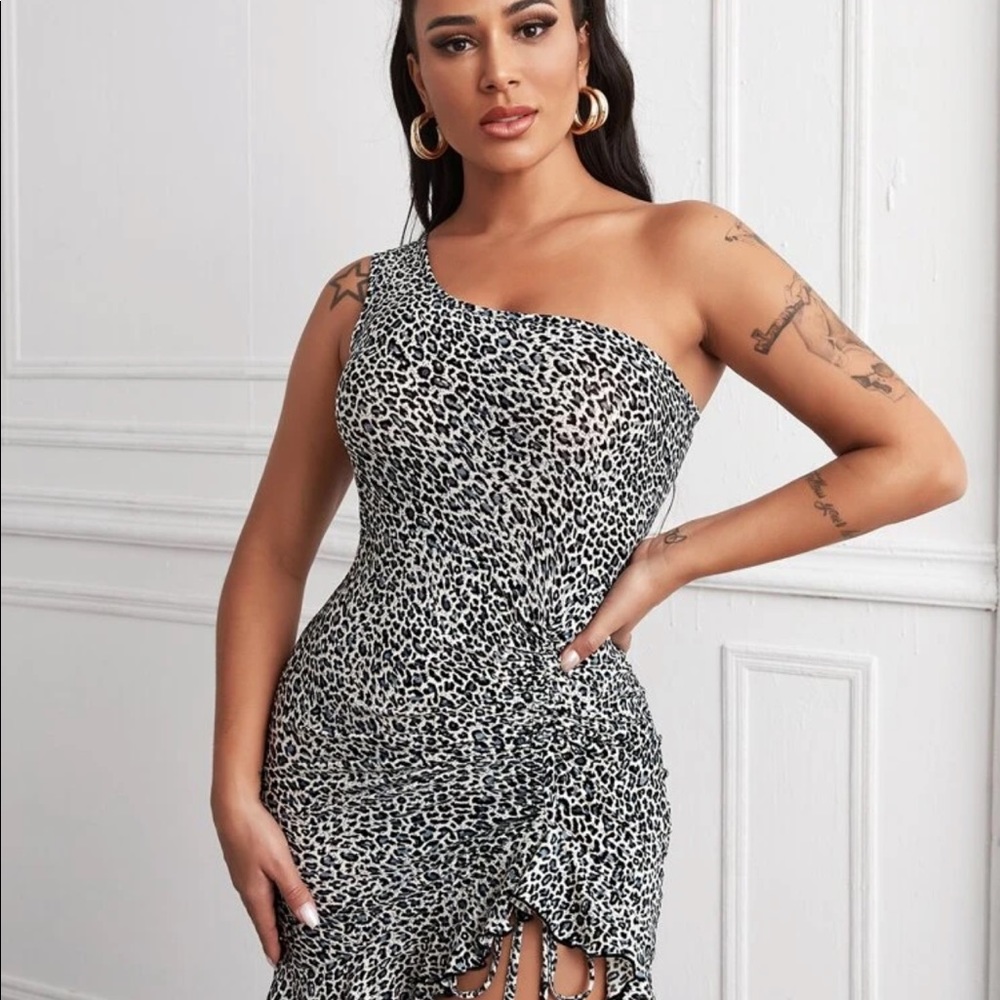 One Shoulder Leopard Drawstring Dress - Picture 2 of 7